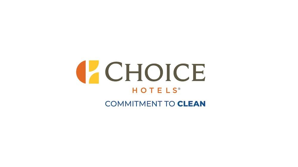 Quality Inn & Suites Bloomington University Area Екстериор снимка
