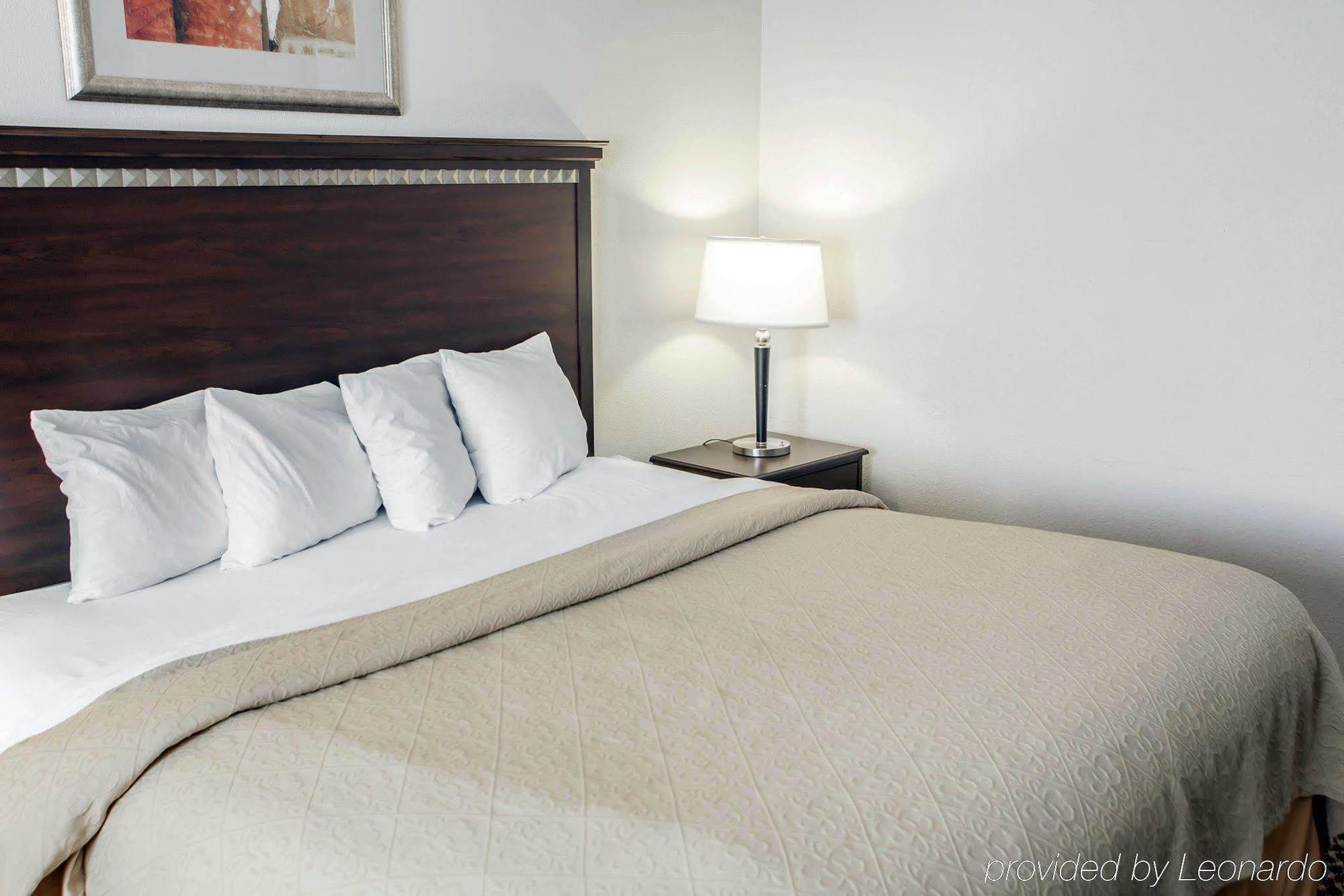 Quality Inn & Suites Bloomington University Area Екстериор снимка