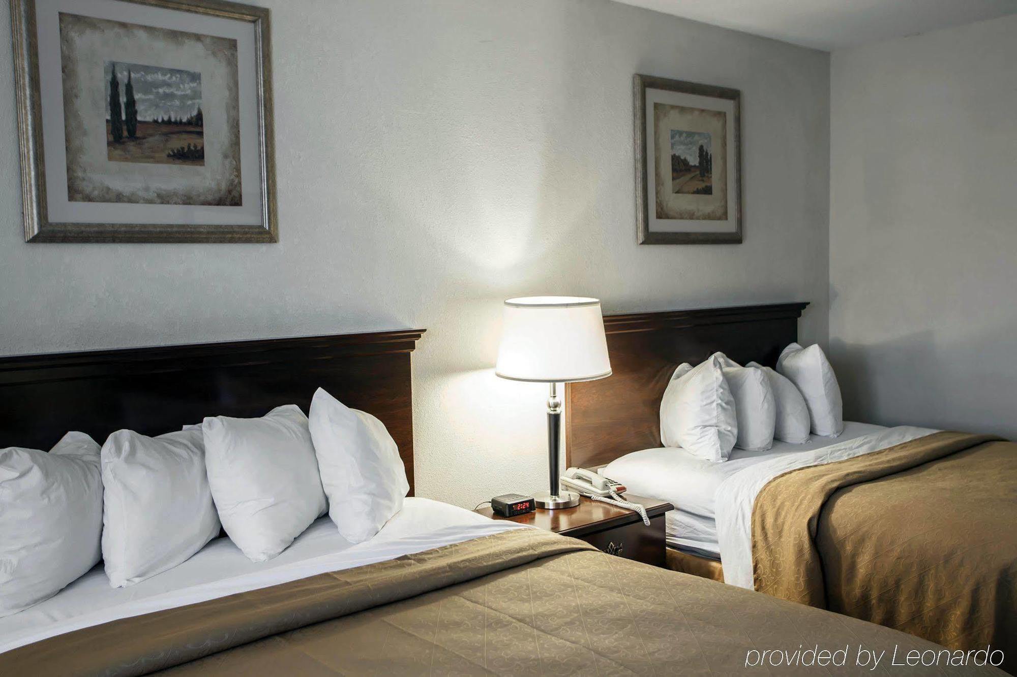 Quality Inn & Suites Bloomington University Area Екстериор снимка
